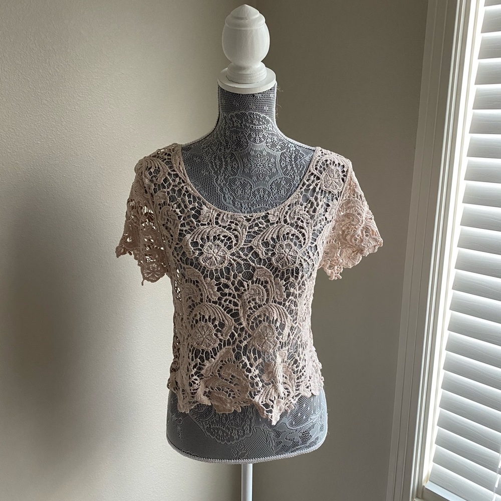 Cream Crochet Top Size Small